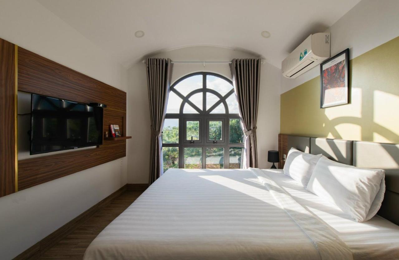 West Lake Hotel - Near Bai Dai Beach Thuy Trieu Exterior photo