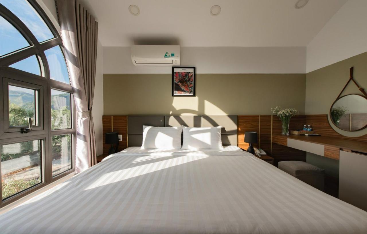 West Lake Hotel - Near Bai Dai Beach Thuy Trieu Exterior photo